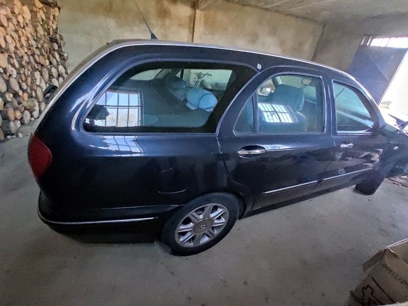 Lancia Lybra 1.9jtd 2001 200.000KM - foto 1