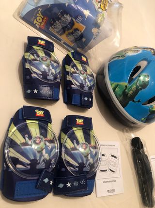 Casco+coderas+rodilleras niño Toy Story
