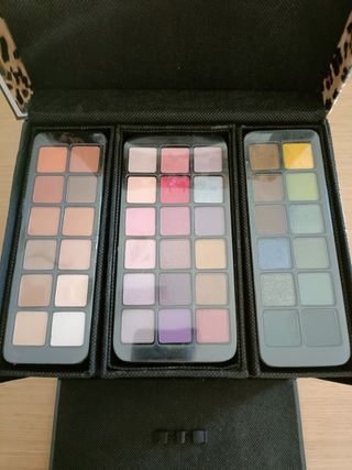 Maletín de maquillaje. Marca Gloss 87 piezas