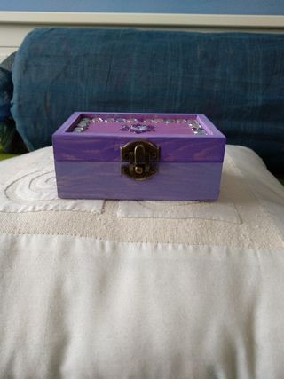 Caja decorada piedras DIY