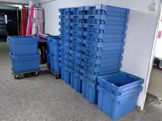 Cajas de plastico apilables y encajables