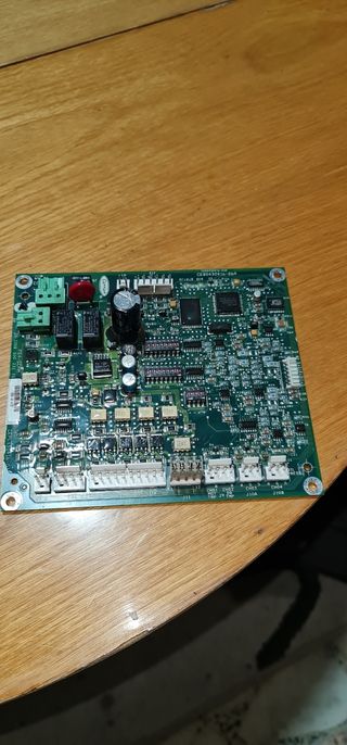 Placa  de compresor de enfriadora carrier