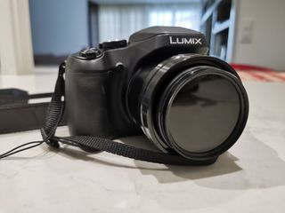 Panasonic Lumix FZ82  ( 20mm a 1200 mm)Con WIFI
