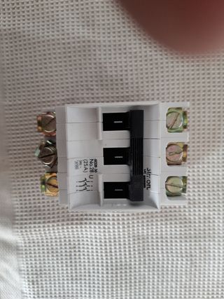 Magnetotermico trifasico