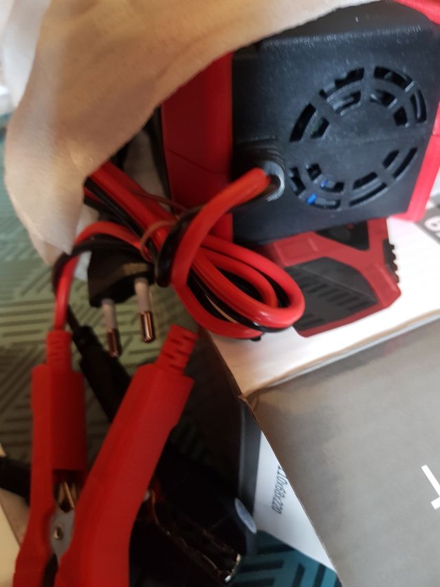 cargador de batería 2 colores disponibles