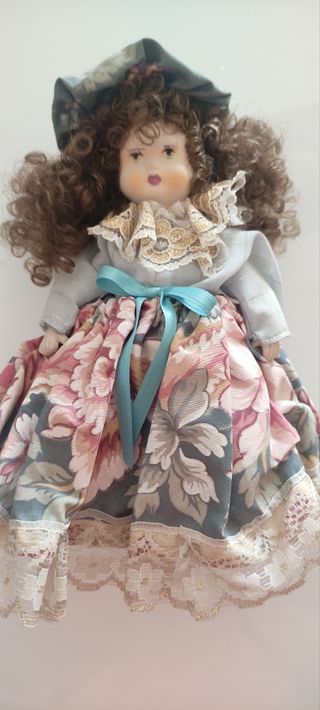 Bonecas de porcelana antigas