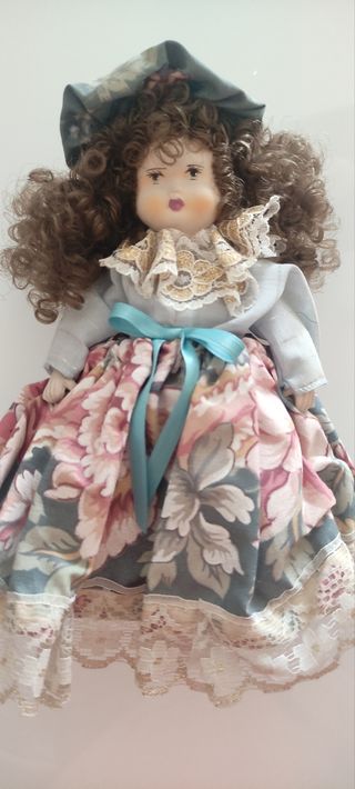 Bonecas de porcelana antigas