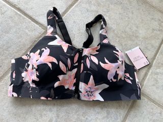 Sujetador deportivo Victoria's Secret nuevo 36B