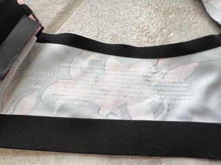 Sujetador deportivo Victoria's Secret nuevo 36B