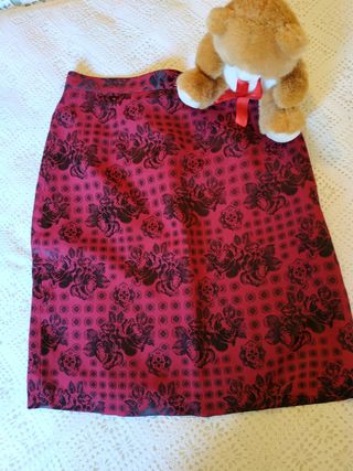 traje falda mujer elegante