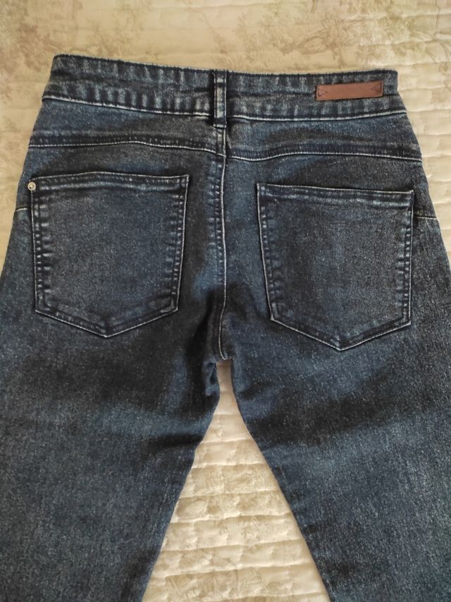 Pantalón Bershka chica talla 32