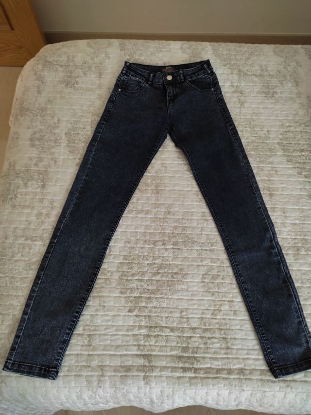 Pantalón Bershka chica talla 32