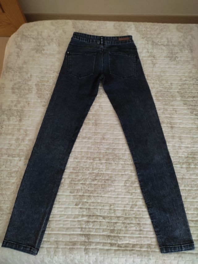 Pantalón Bershka chica talla 32