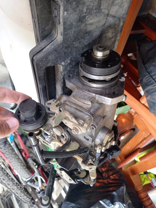 Bomba de gasoil Citroen berlingo 2002
