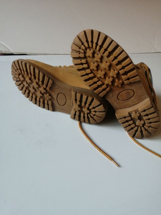 BOTAS DE MONTAÑA TALLA 36