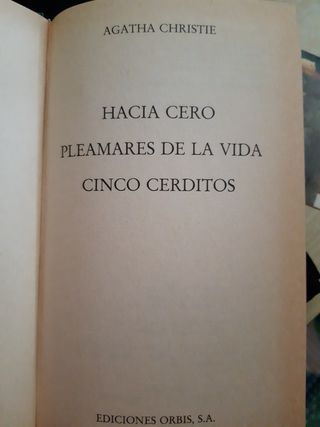 6 tomos con novelas de Aghata Christie