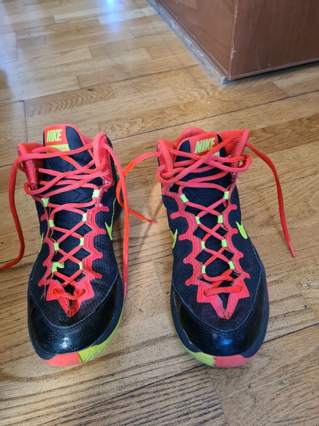 Zapatillas Basket Nike Zoom. Talla 41