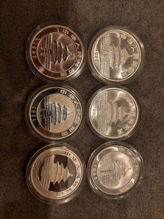 Moneda Panda 2025,2024,2023..OFERTÓN..1989 1OZ