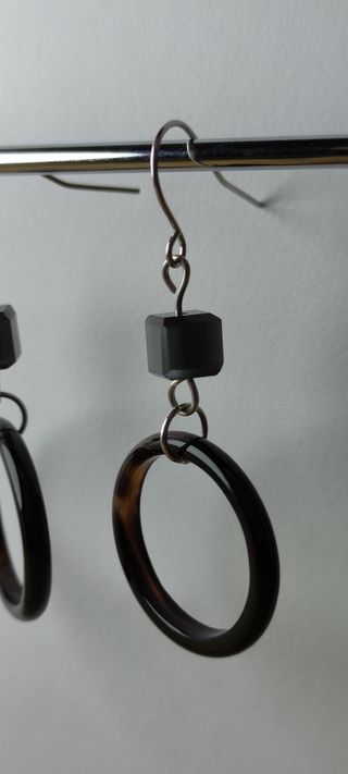 Pendientes cortos de ojo gato y mineral, inoxidabl