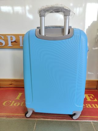 Maletas de viaje azul celeste