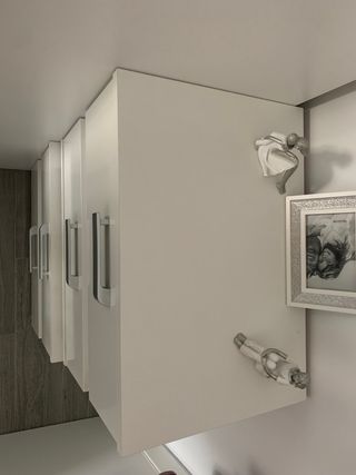 2 Mesitas color blanco   (como NUEVAS )