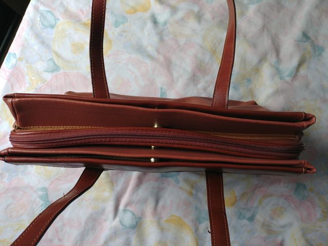 BOLSO MARRÓN DE CUERO PARA MUJER