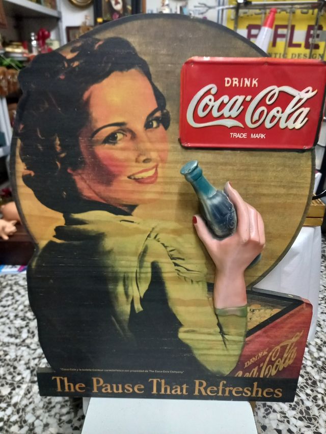 Bel vecchio quadro in legno della Coca Cola