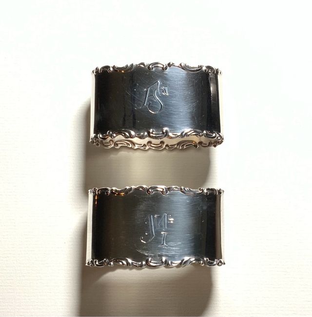 DOS SERVILLETEROS DE PLATA DE LEY 