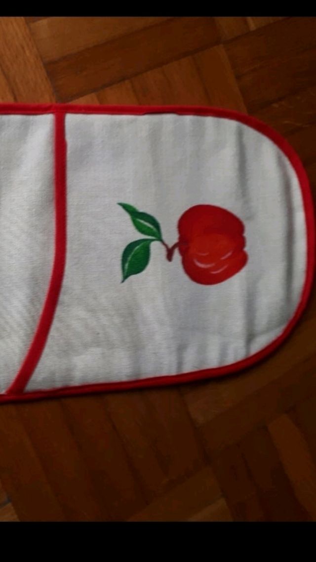 guantone+presina da forno dipinto a mano.  Nuovo