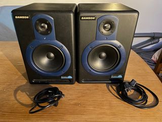 Monitores estudio Samson Resolv 65a