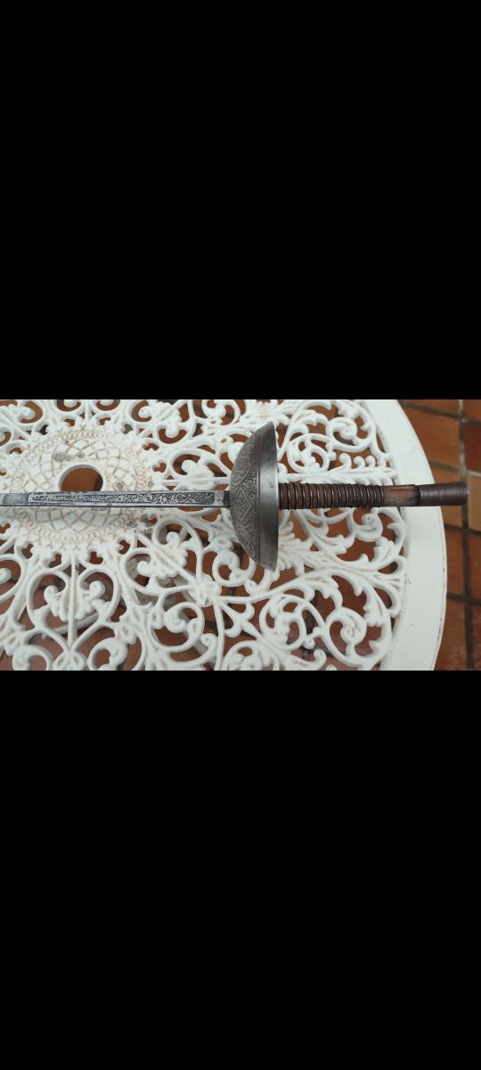 Aguja de esgrima antigua