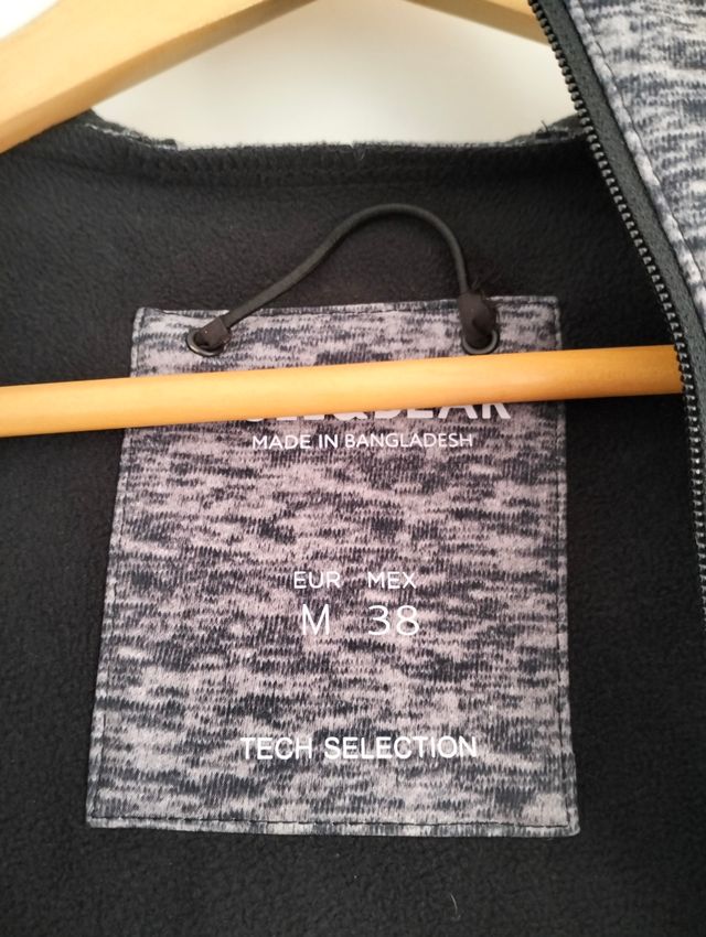 Chaqueta Tech impermeable Pull & Bear