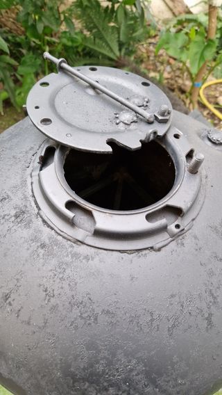 Horno a leña para pizza y barbacoa sin humo.