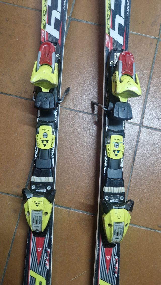 Esquis 1.45 júnior competición Fischer