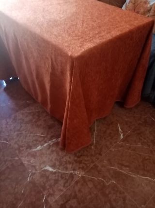 Ropa mesa camilla