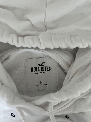 Sudadera blanca T M. Hollister. 