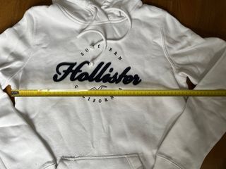 Sudadera blanca T M. Hollister. 