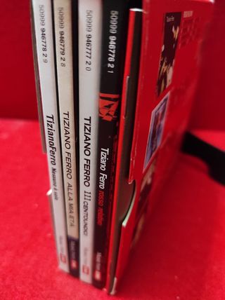 BOX TIZIANO FERRO ( COLECCION )