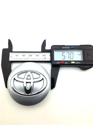 TAPABUJES TOYOTA TAPAS LLANTAS 57MM