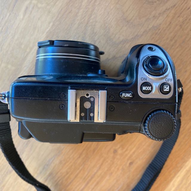 Càmera NIKON COOLPIX5000