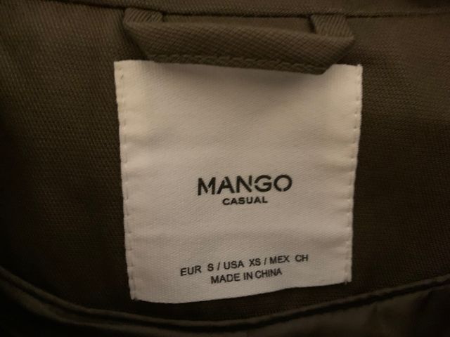 Parka verde Mango
