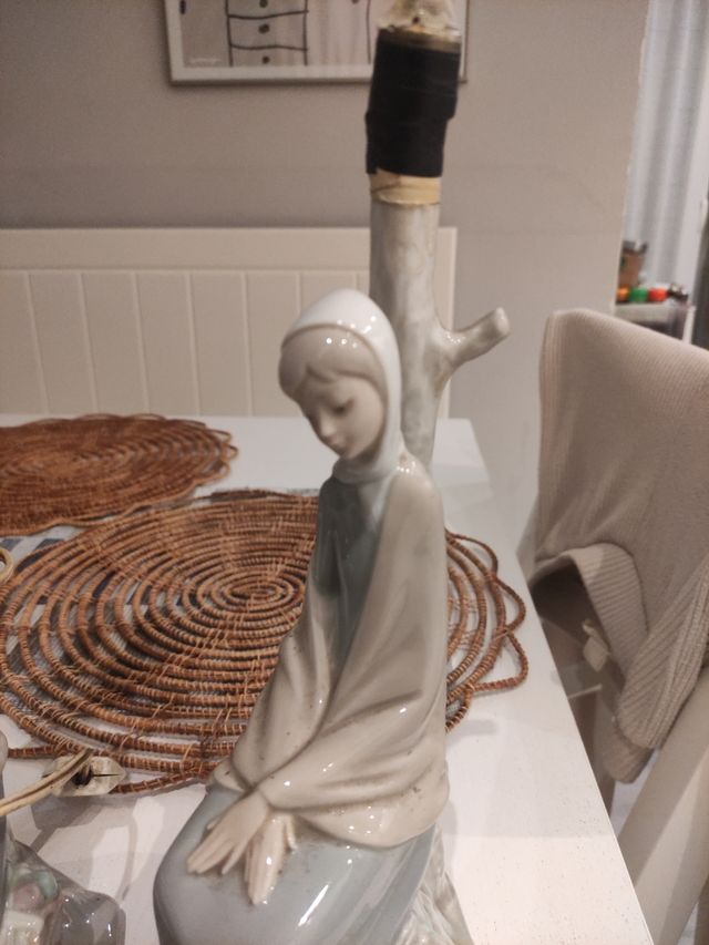 2 pies de lámparas porcelana figura