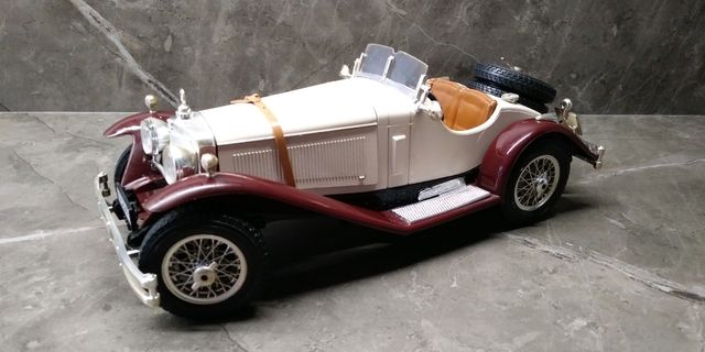 Mercedes-Benz esc.1/18