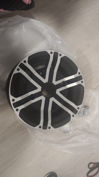 Llanta 12"  4x156  Aluminio