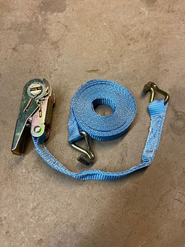 Trinchas eslingas con carraca