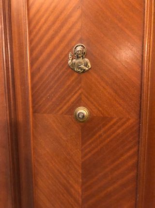 Puerta blindada con sus llaves 
