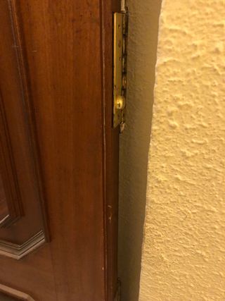 Puerta blindada con sus llaves 
