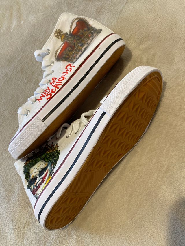 Zapatillas pintadas a mano