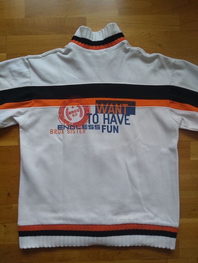 sudadera con cremallera blanca