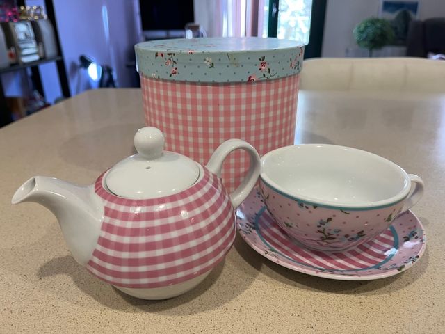 Tetera taza plato ceramica alemana nuevo en caja